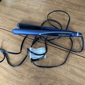 Aquage hair straightener